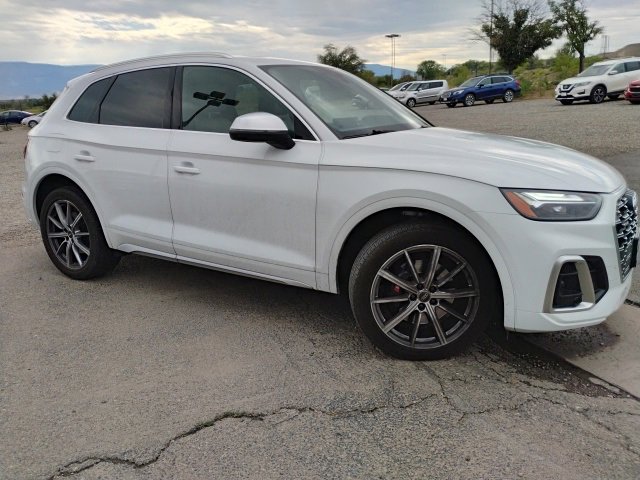2022 Audi SQ5 Premium Plus photo 4