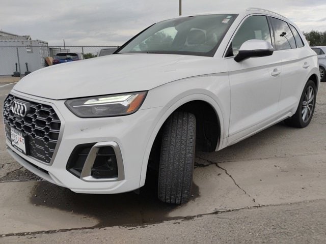 2022 Audi SQ5 Premium Plus's photo