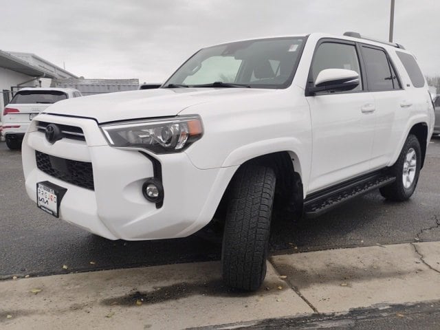 2023 Toyota 4Runner SR5 Premium's photo