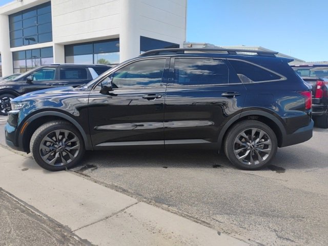 2022 Kia Sorento X-Line SX Prestige photo 2