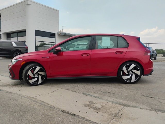 2023 Volkswagen Golf GTI SE photo 2