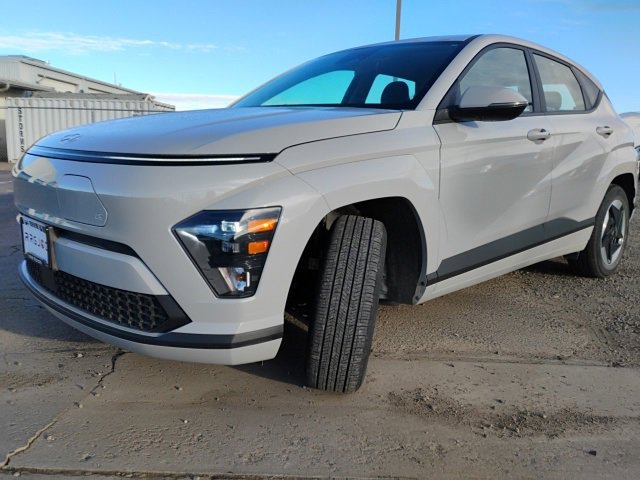 2024 Hyundai Kona EV SE's photo