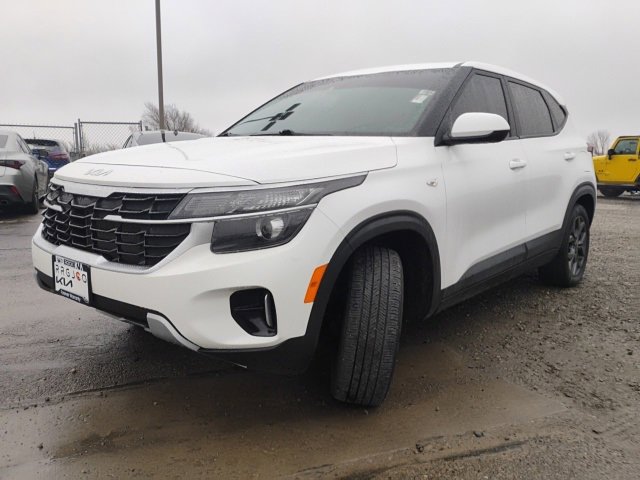 2024 Kia Seltos LX's photo