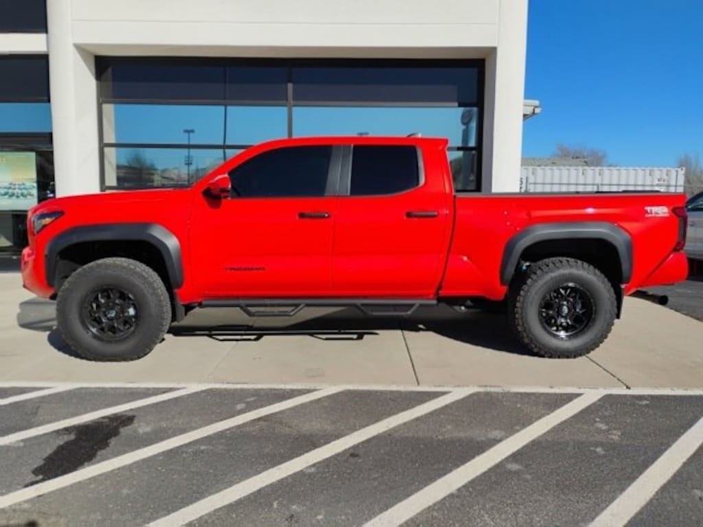 Used 2024 Toyota Tacoma 4WD SR5 SR5 Double Cab 5 Bed AT