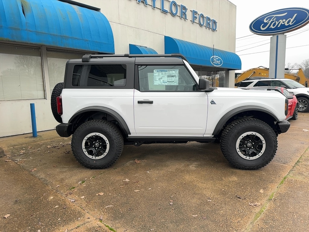 New 2024 Ford Bronco Black Diamond SUV