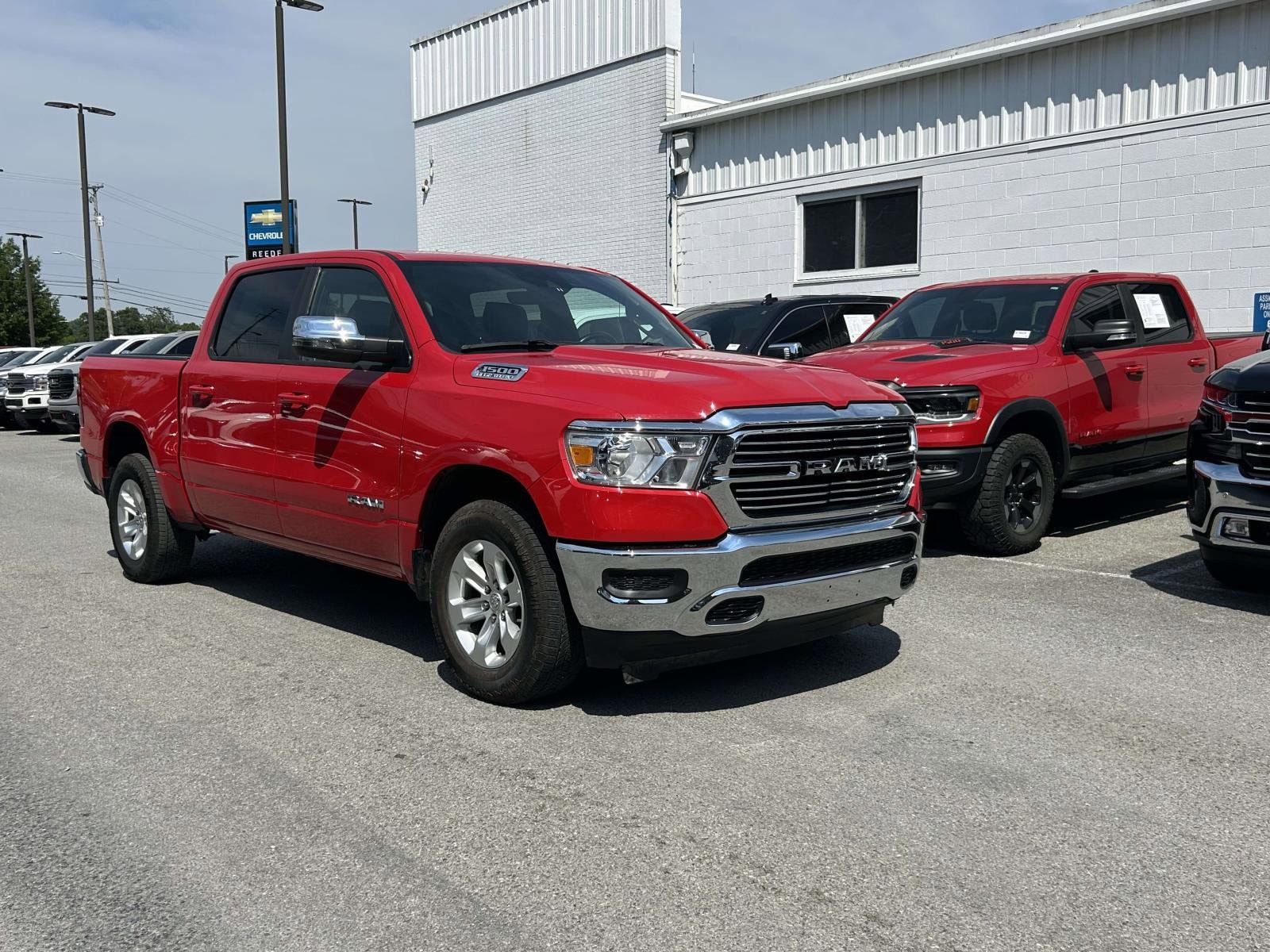 2024 RAM 1500 Laramie 4x4 Crew Cab 5'7's photo