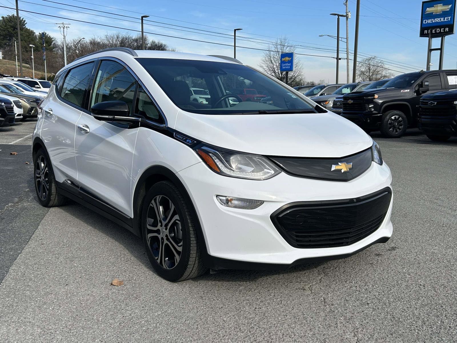 2017 Chevrolet Bolt EV Premier's photo