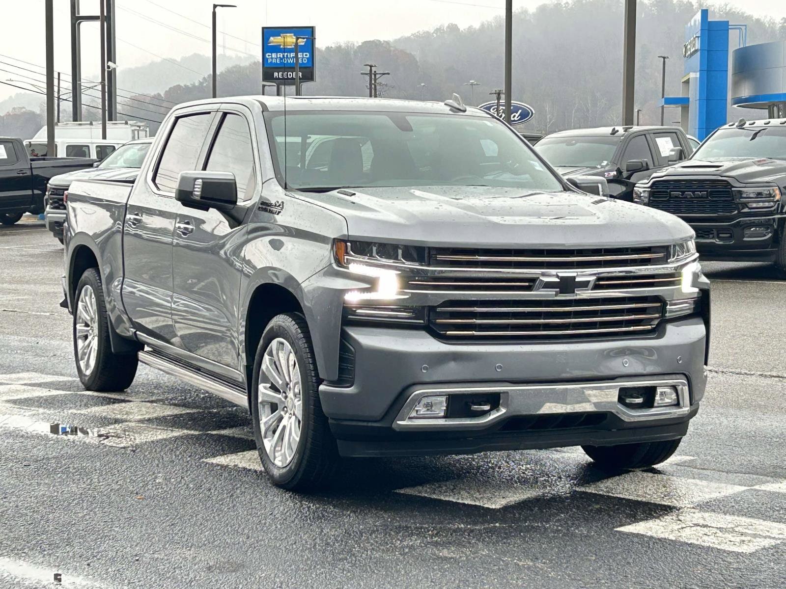 2021 Chevrolet Silverado 1500 High Country's photo