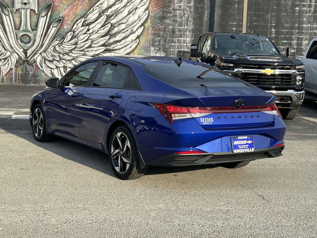 Used 2023 Hyundai Elantra SEL Sedan