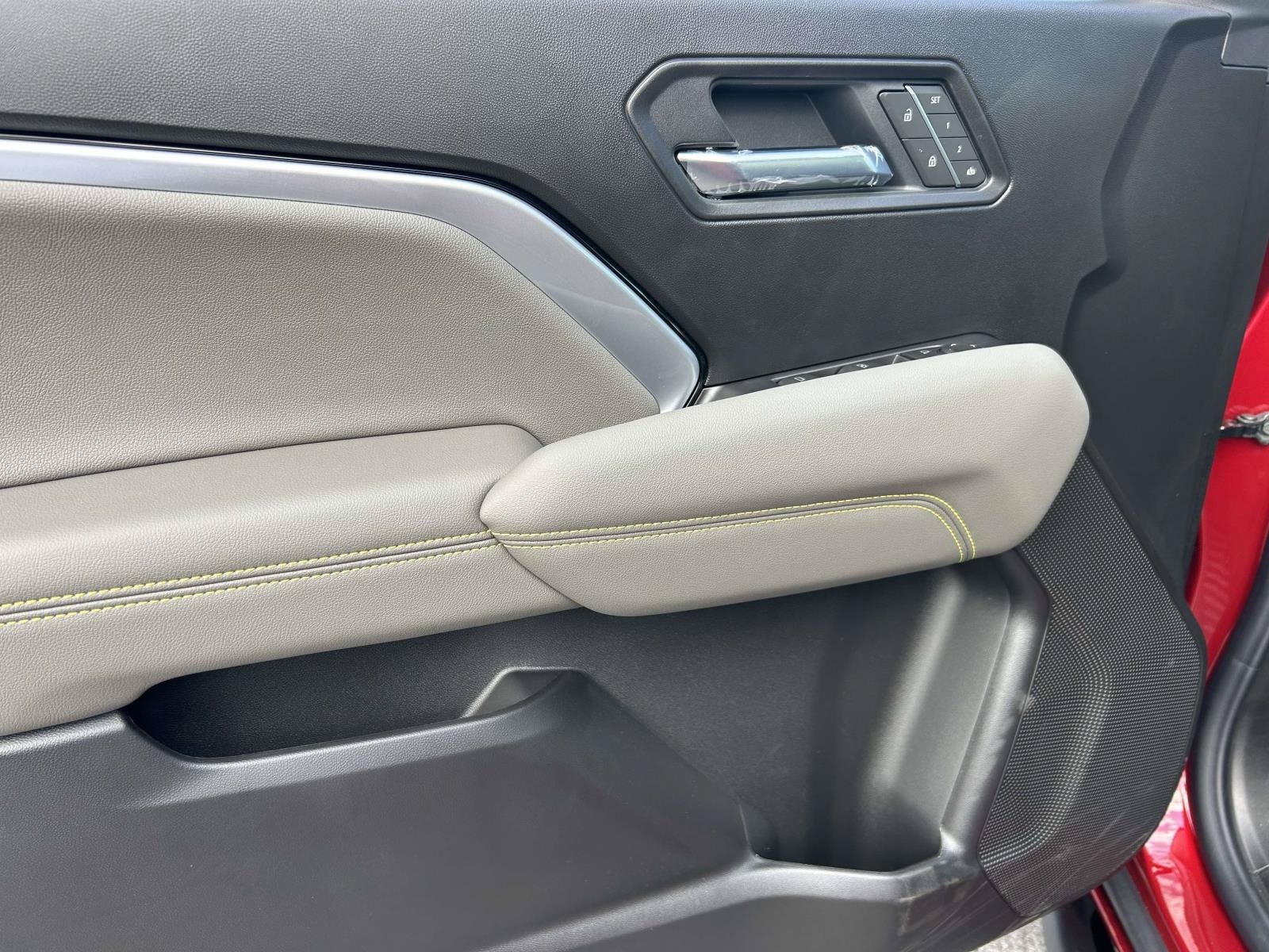 2026 Chevrolet Colorado ZR2 - Photo 20