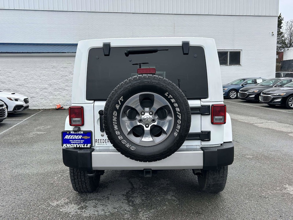 Used 2017 Jeep Wrangler Unlimited Sahara SUV