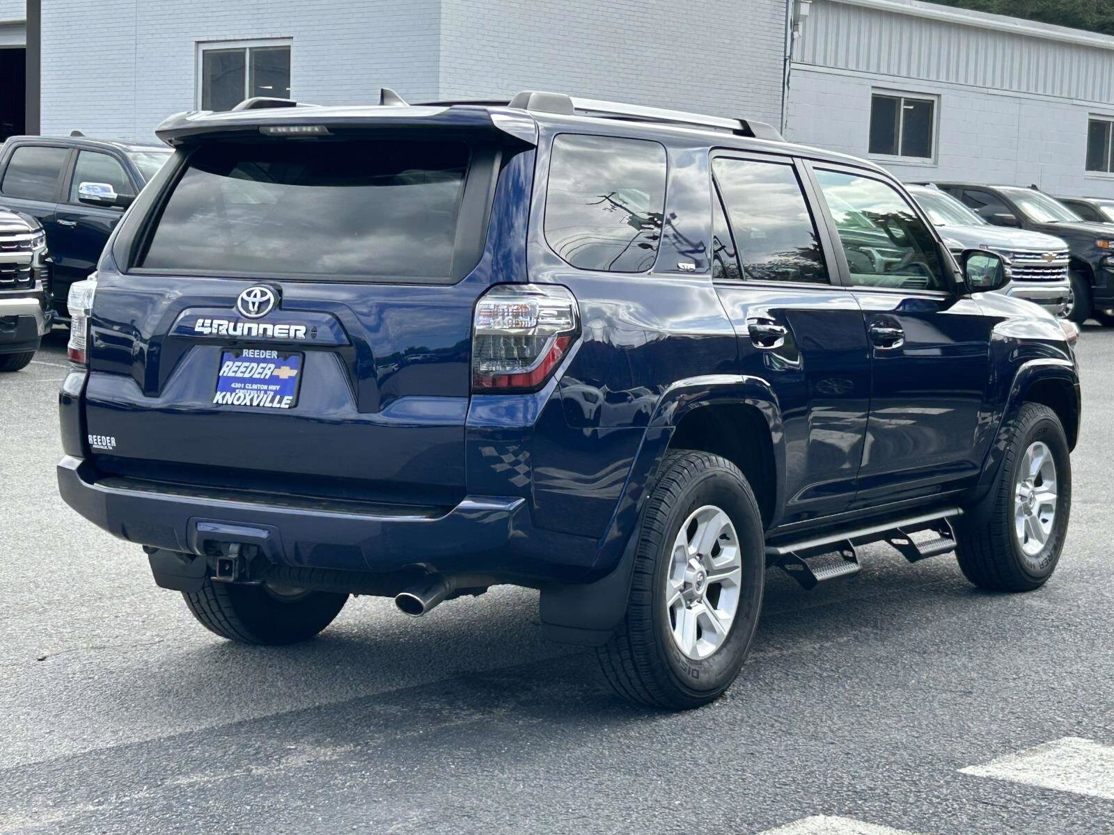 2022 Toyota 4Runner SR5 Premium photo 3