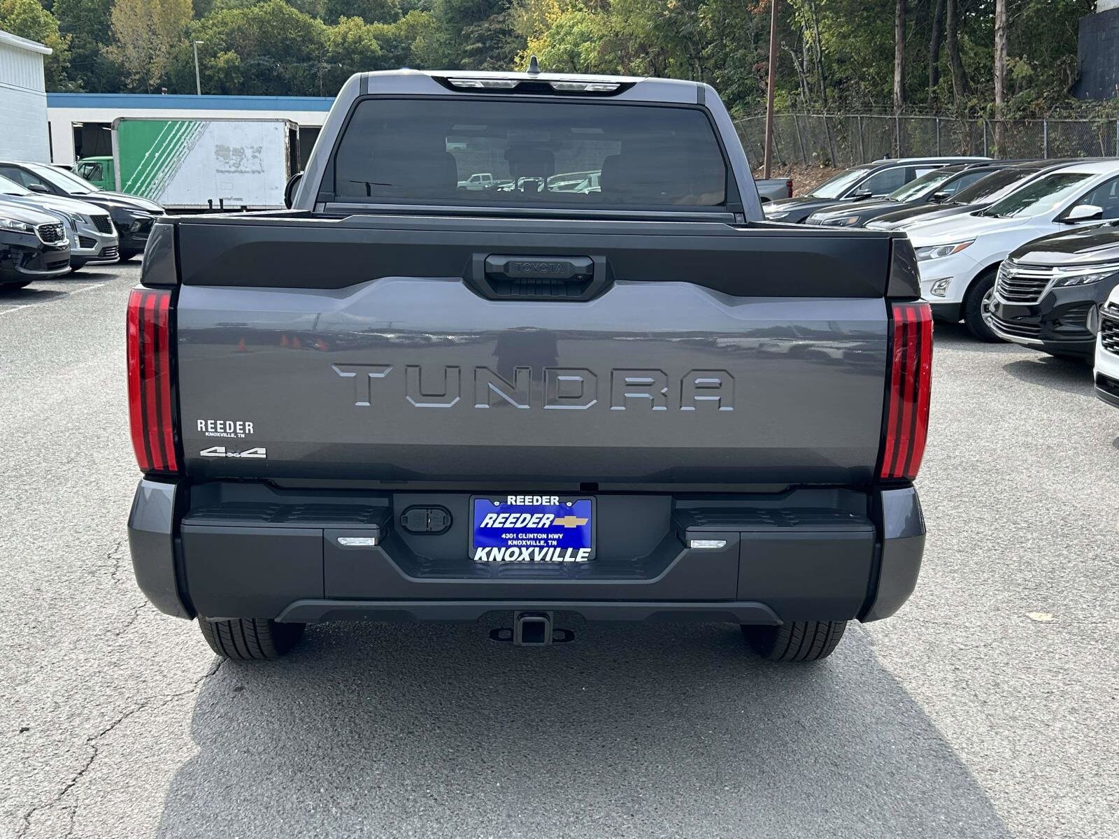 2025 Toyota Tundra SR5 CrewMax photo 4