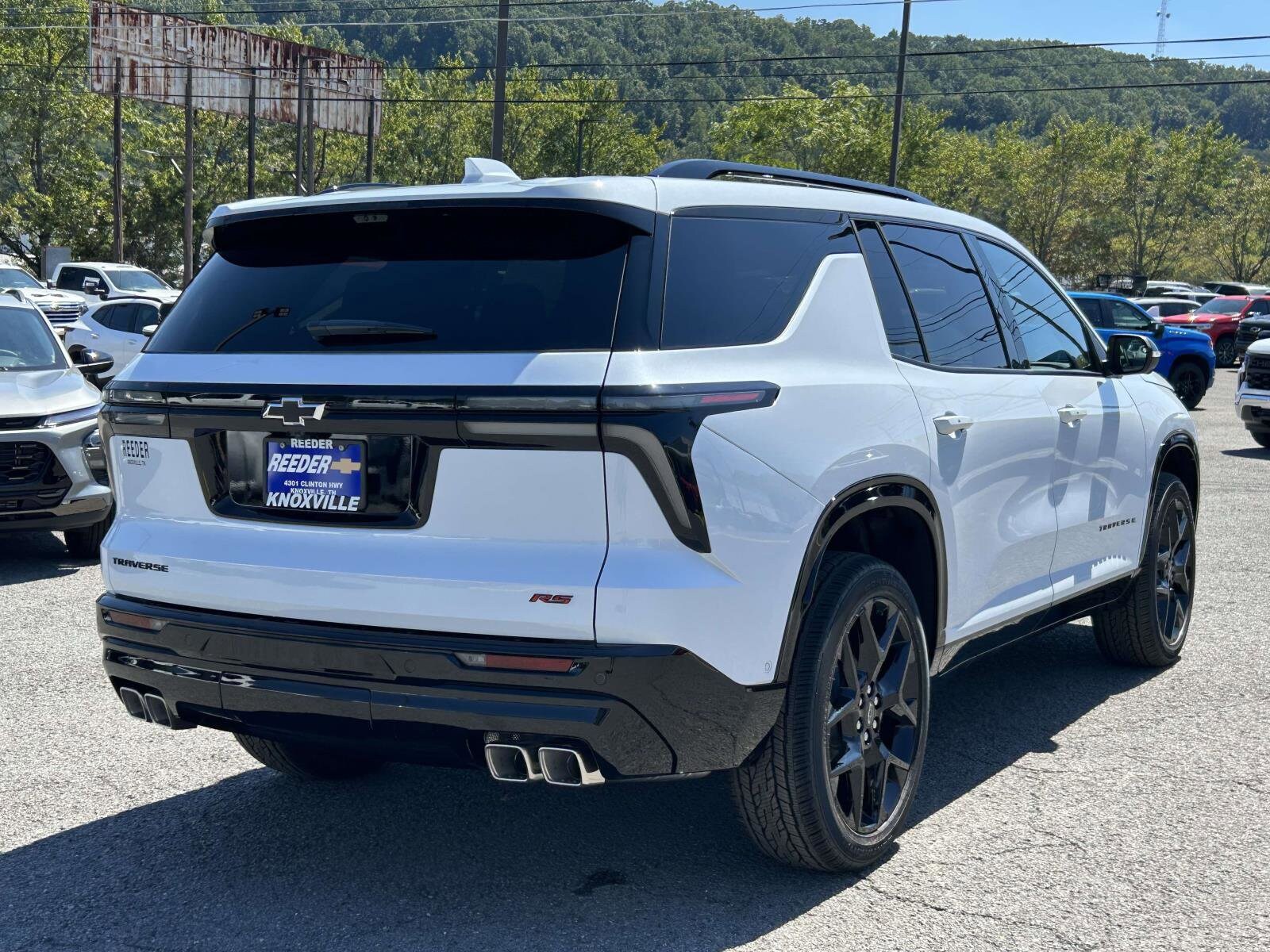 2026 Chevrolet Traverse RS photo 2