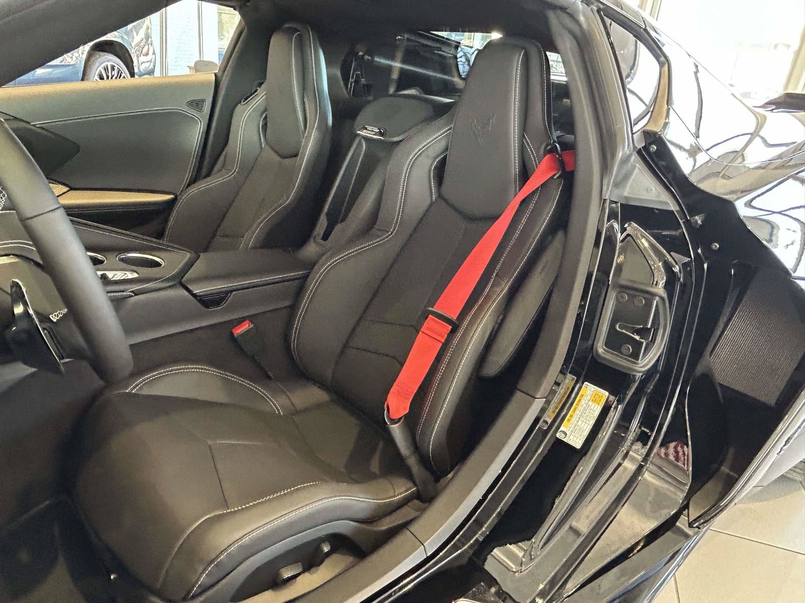 2027 Chevrolet Corvette 1LT - Photo 18