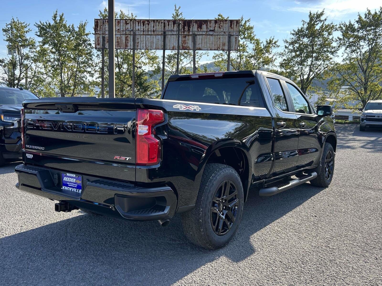2026 Chevrolet Silverado 1500 RST photo 3