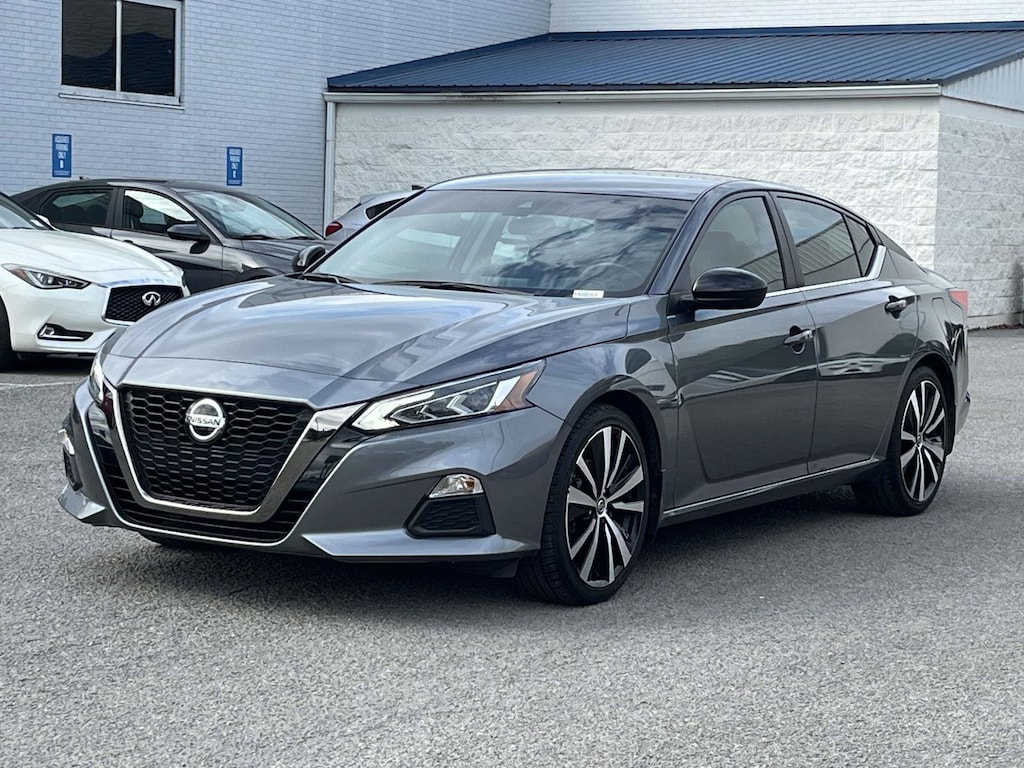 Used 2022 Nissan Altima 2.5 SR Sedan