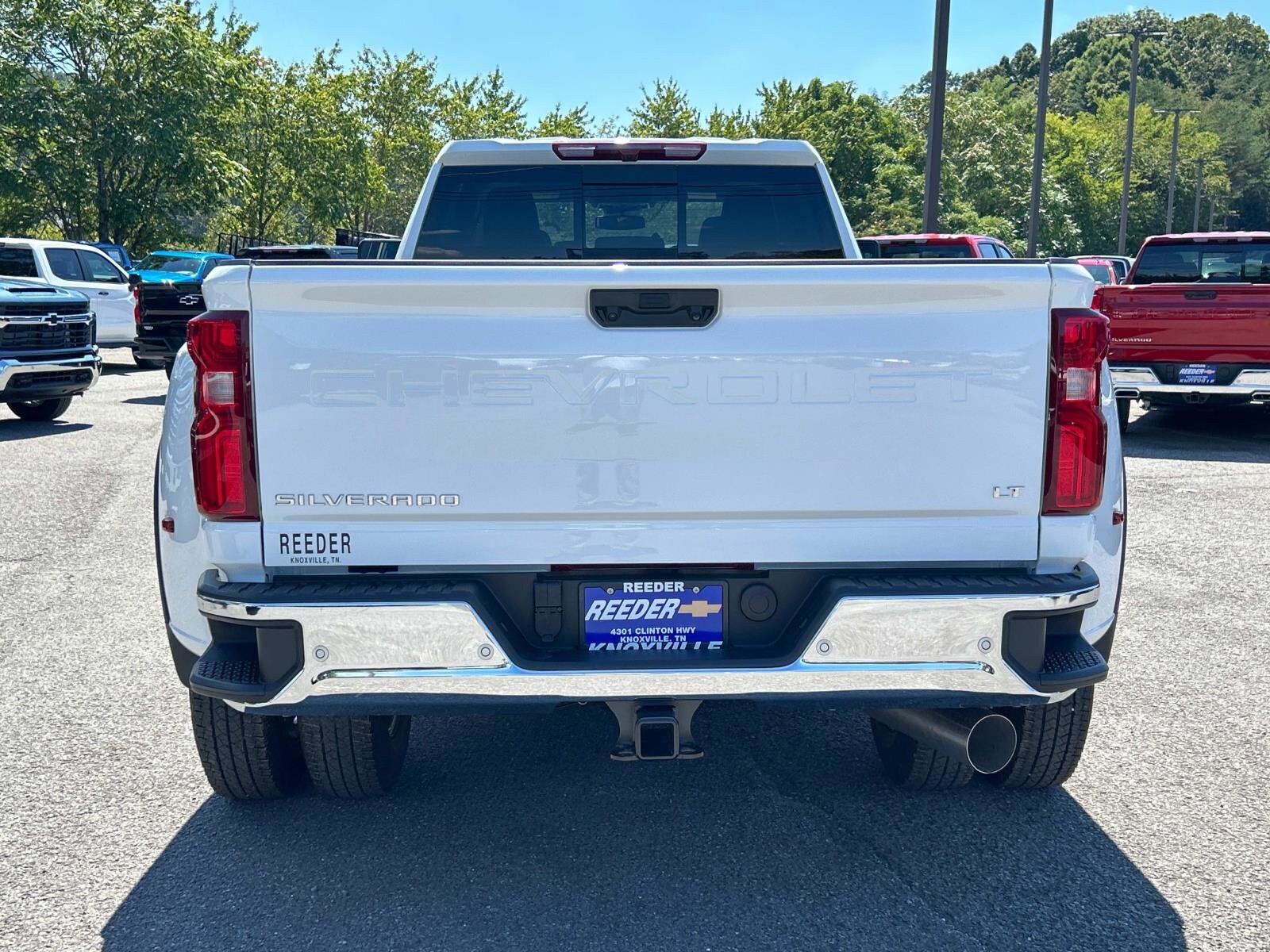 2026 Chevrolet Silverado 3500HD LT photo 4