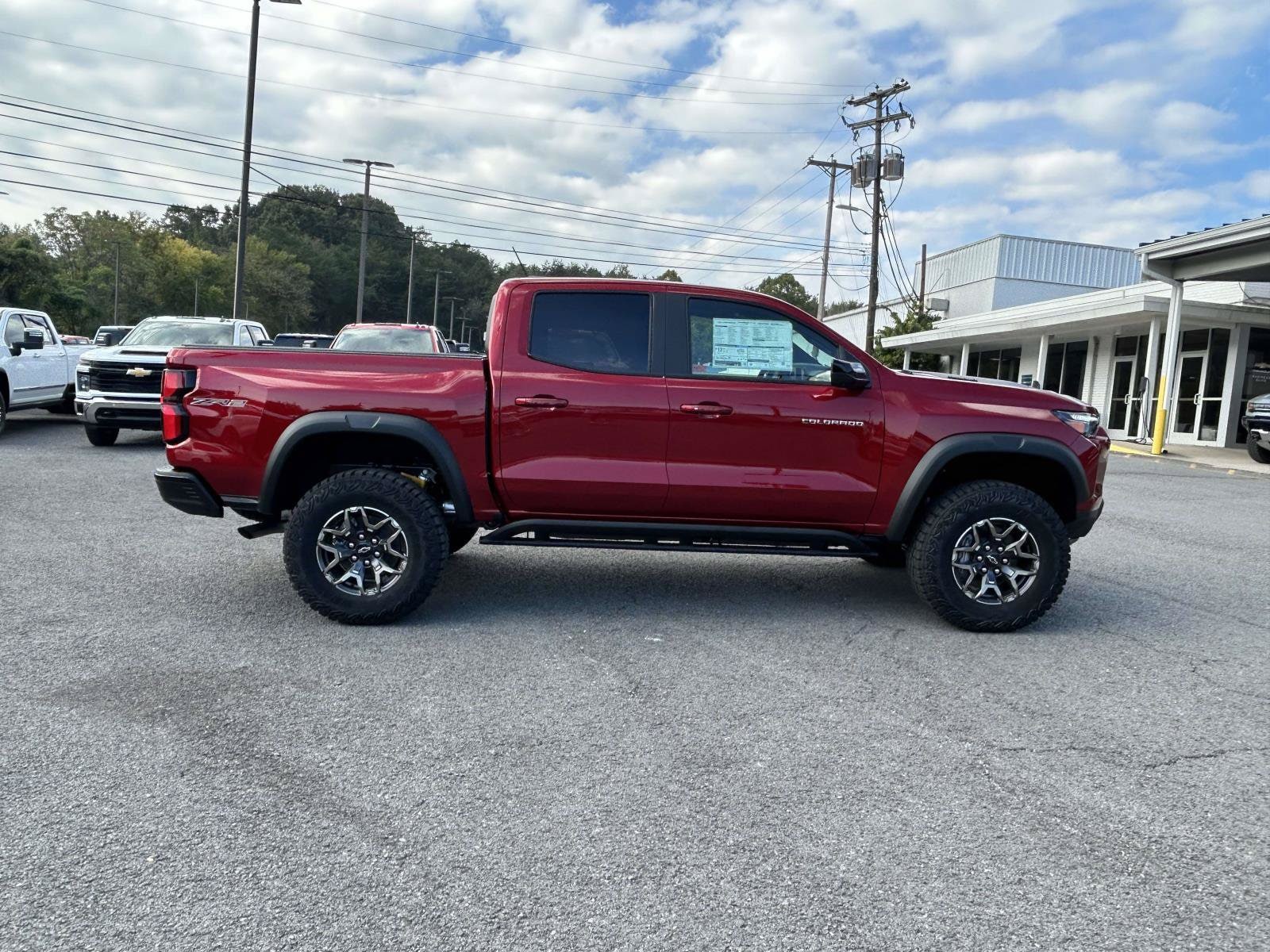 2026 Chevrolet Colorado ZR2 - Photo 8