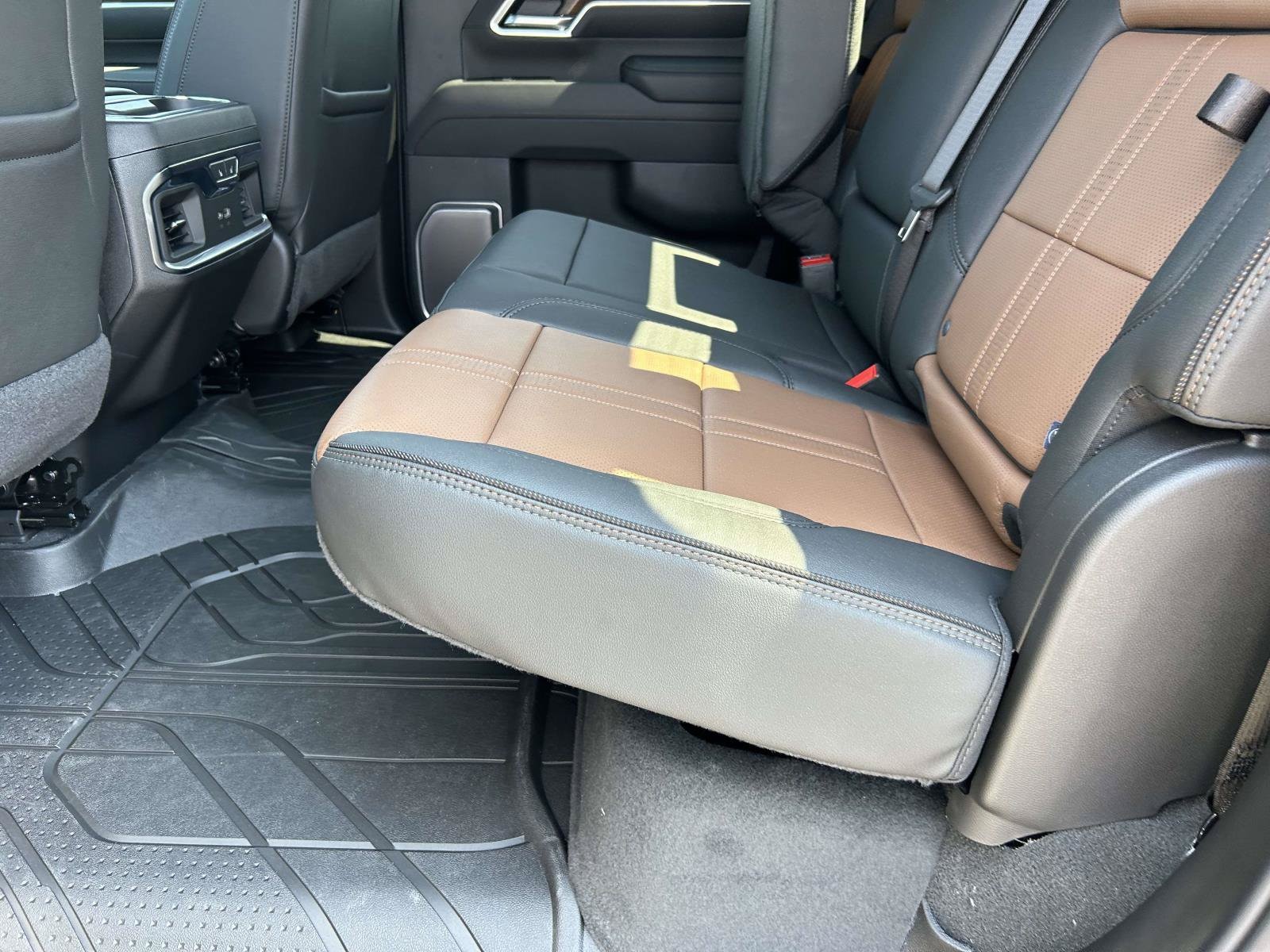 2026 Chevrolet Silverado 3500 HD High Country - Photo 17