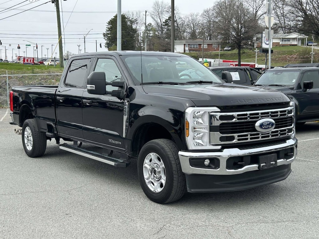 Used 2025 Ford Super Duty F-250 SRW XL Truck Crew Cab