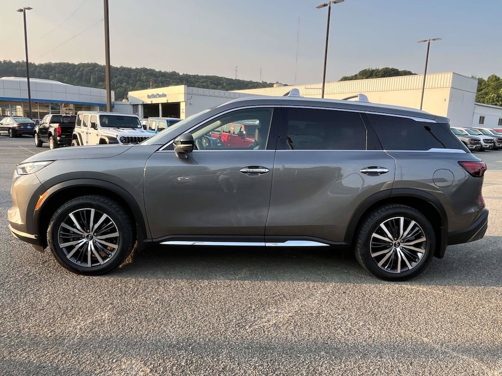 Used 2023 INFINITI QX60 Sensory SUV