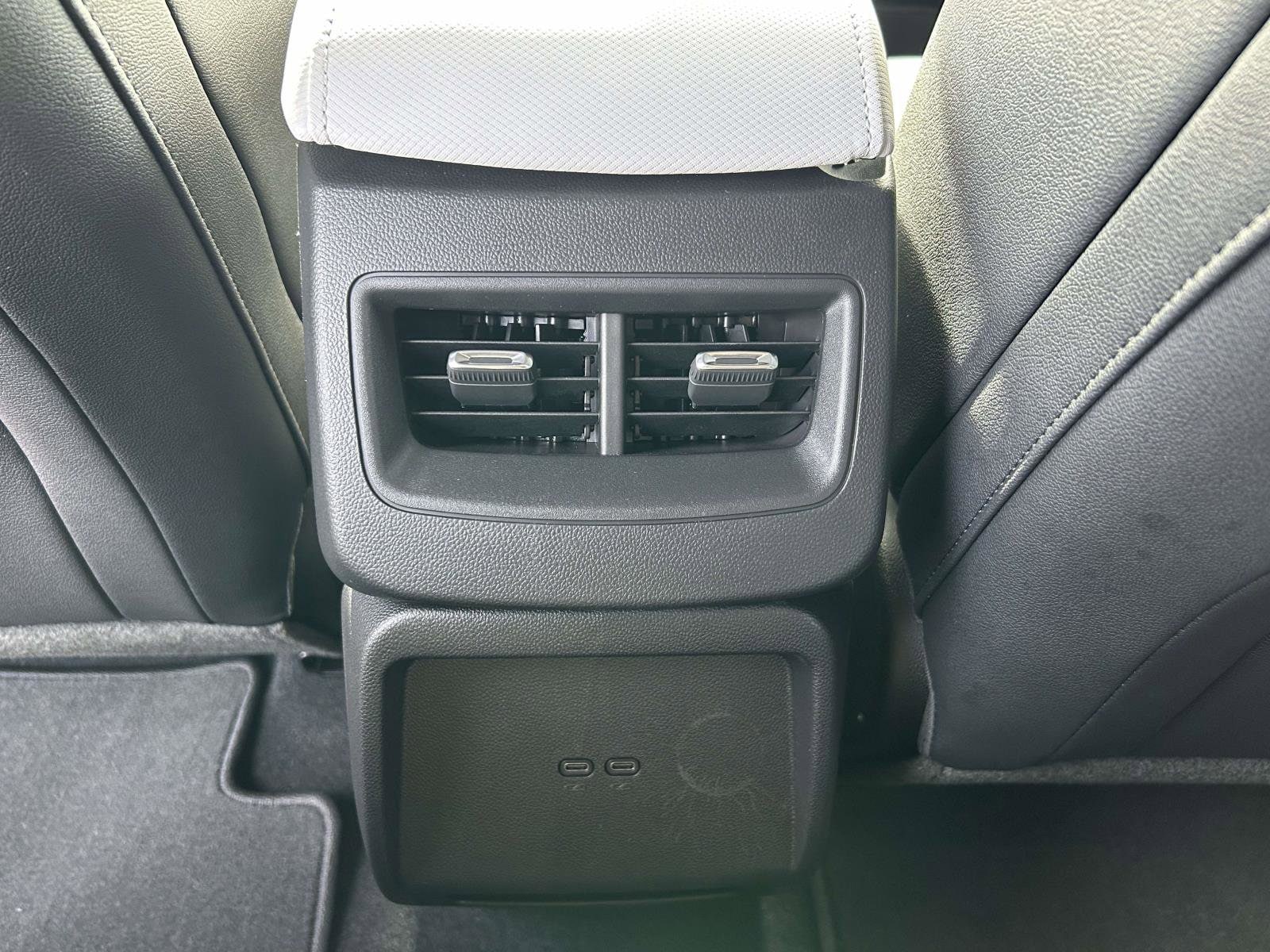 2026 Chevrolet Equinox EV 2LT - Photo 15