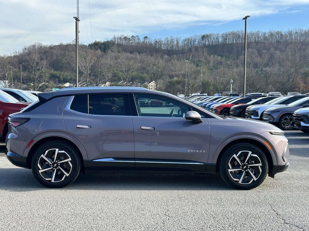 Used 2025 Chevrolet Equinox EV LT SUV