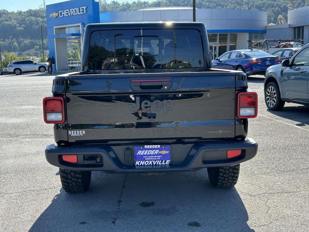 Used 2025 Jeep Gladiator Texas Trail Truck Crew Cab