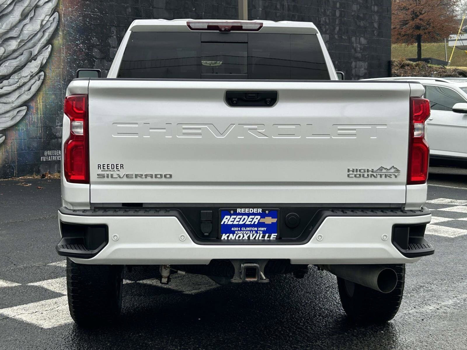 2023 Chevrolet Silverado 3500HD High Country photo 4