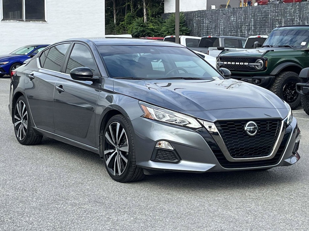 Used 2022 Nissan Altima 2.5 SR Sedan