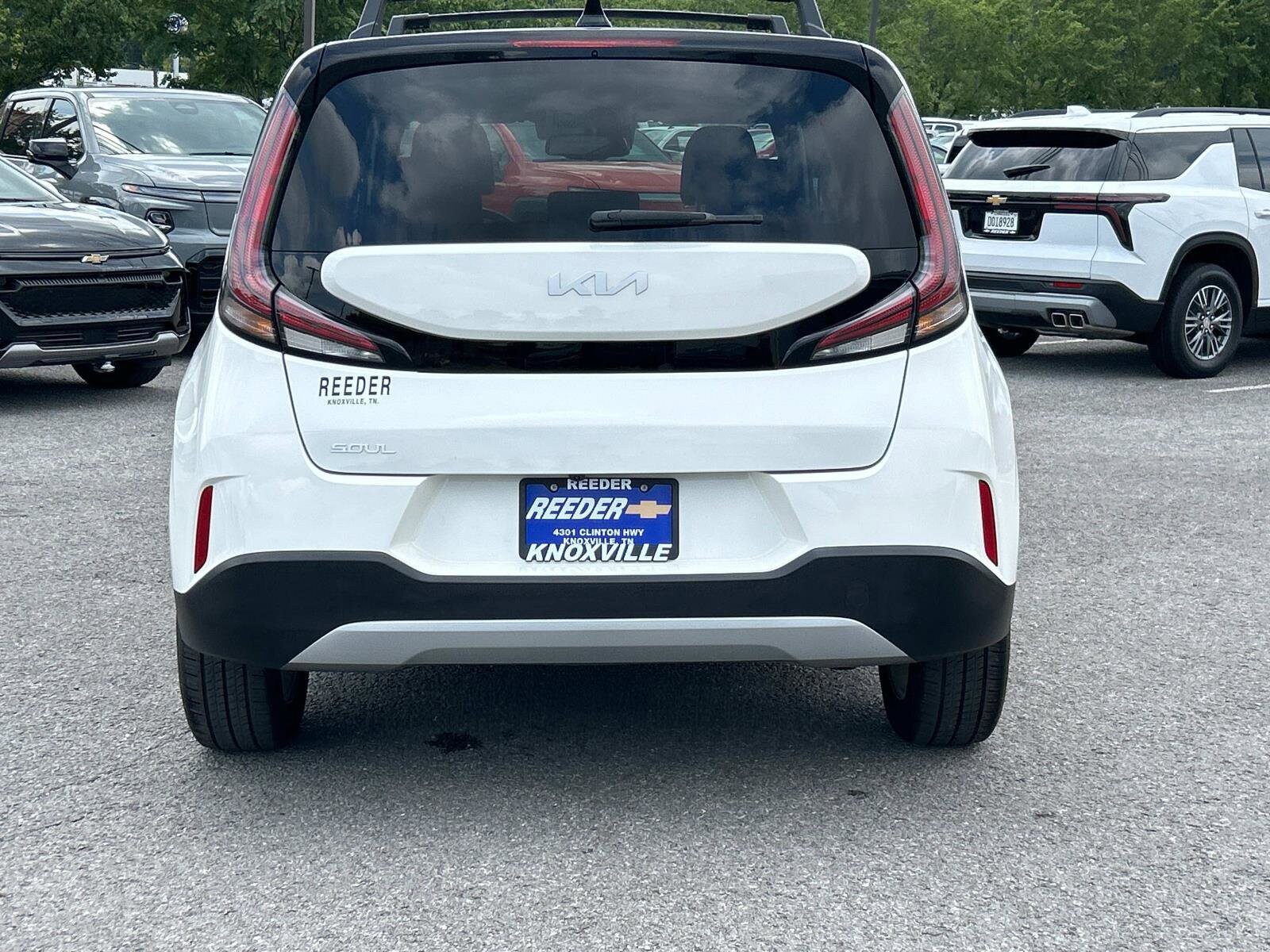 2023 Kia Soul S photo 3