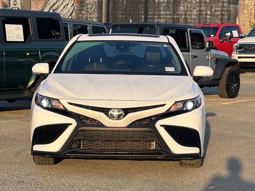 Used 2022 Toyota Camry SE Sedan