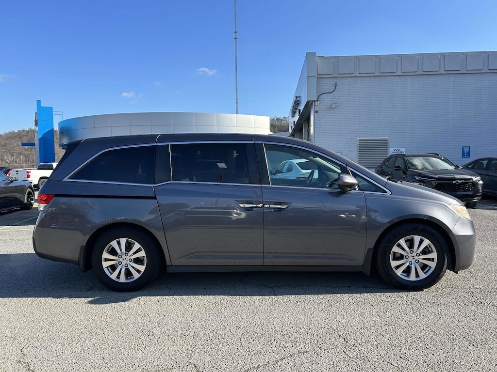 Used 2016 Honda Odyssey EX-L Van Passenger Van