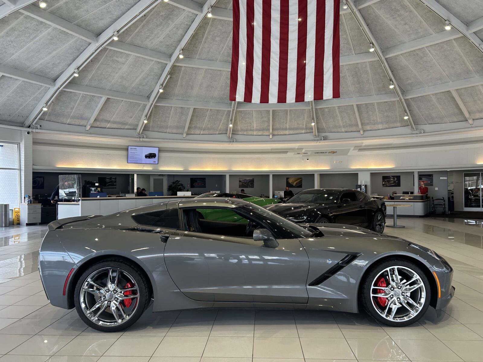 2015 Chevrolet Corvette Stingray 2LT photo 2