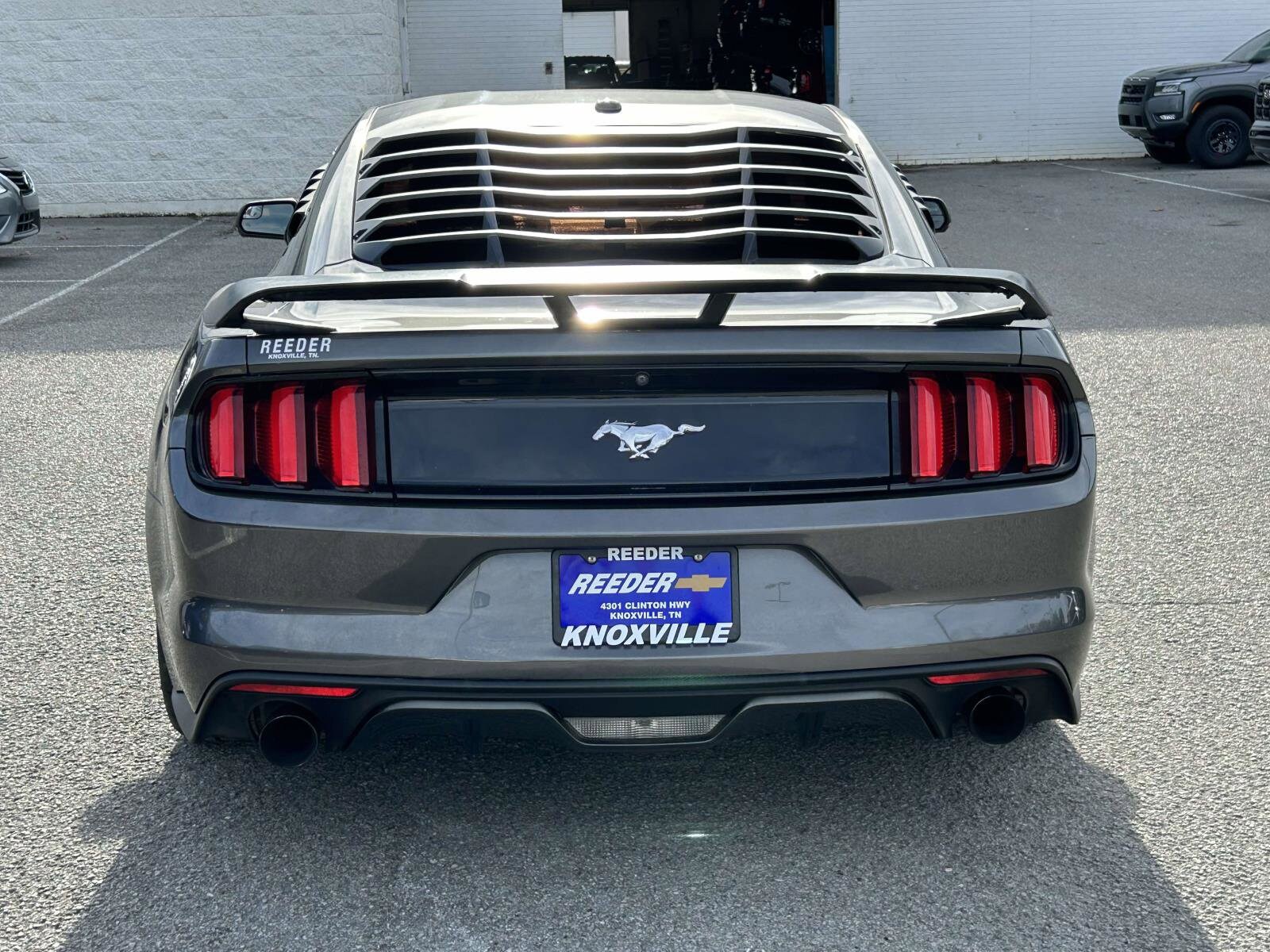 2017 Ford Mustang EcoBoost photo 4