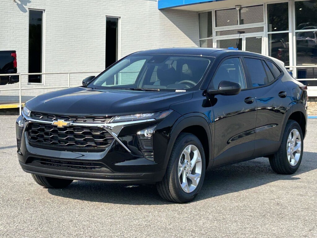 New 2026 Chevrolet Trax LS SUV