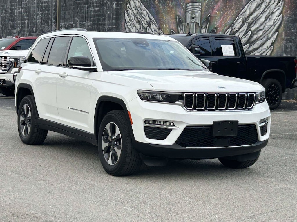 Used 2024 Jeep Grand Cherokee 4xe 4x4 SUV