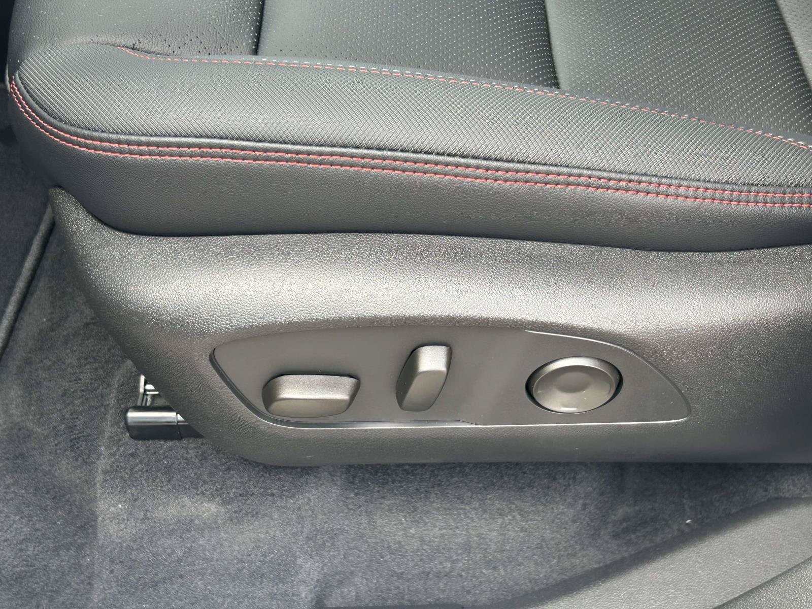 2026 Chevrolet Traverse RS - Photo 12