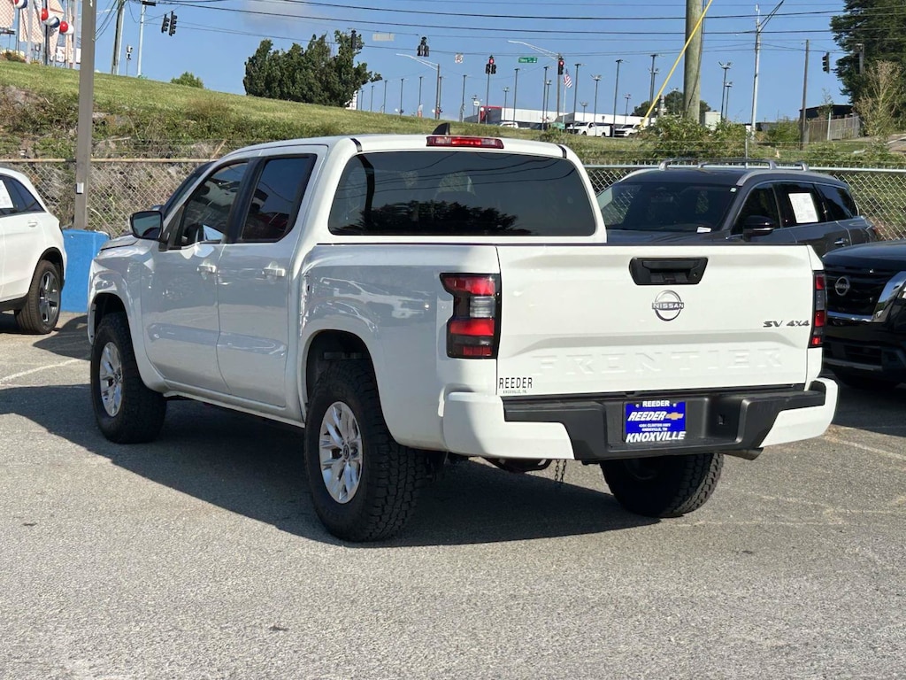 Used 2024 Nissan Frontier SV Truck Crew Cab