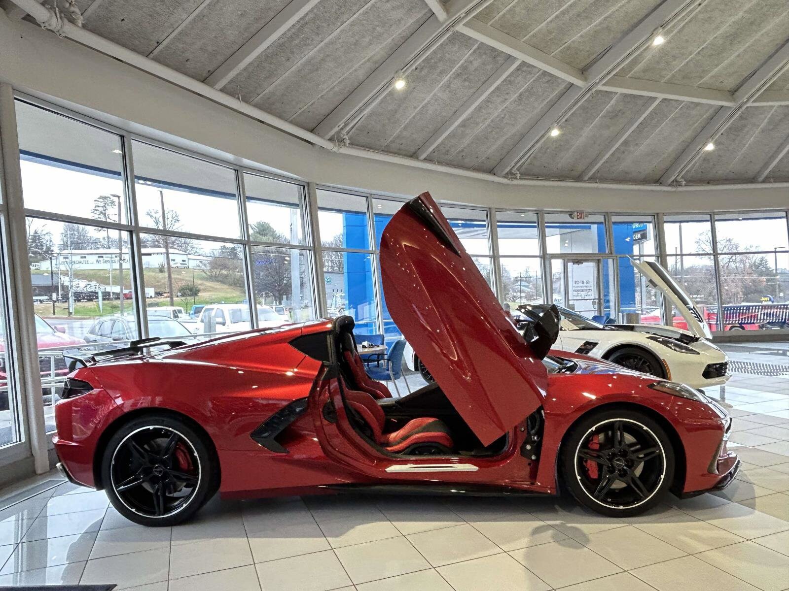 2021 Chevrolet Corvette Stingray 2LT photo 2