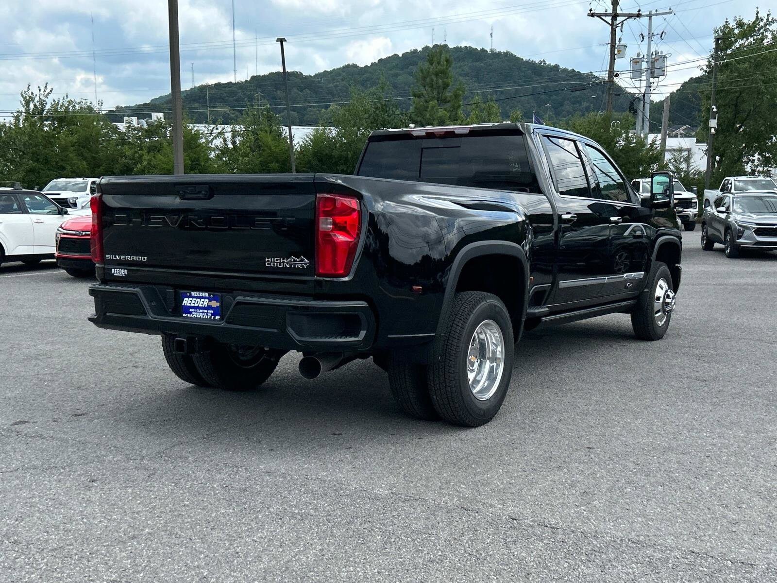 2026 Chevrolet Silverado 3500HD High Country photo 3