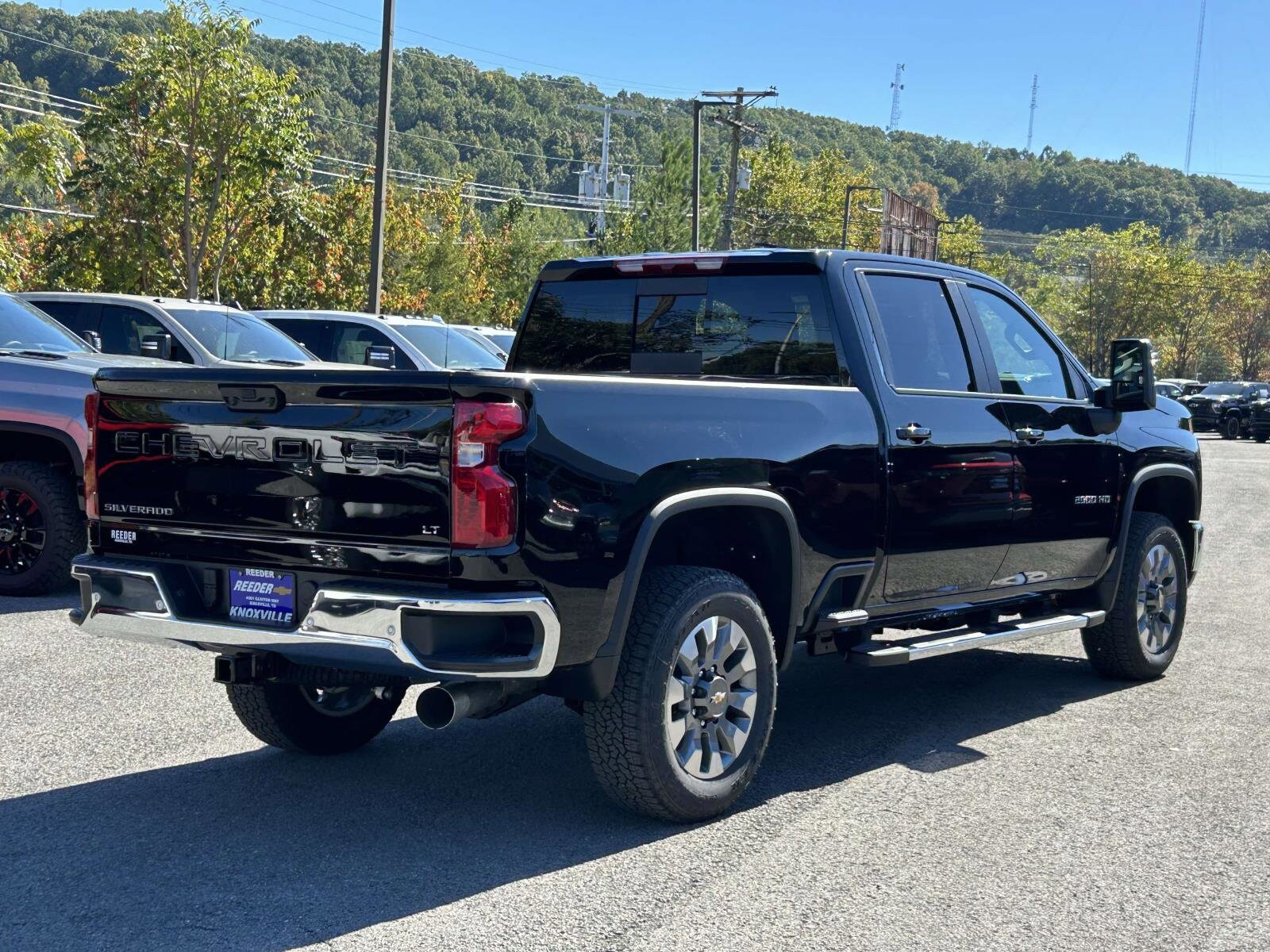 2026 Chevrolet Silverado 2500HD LT photo 3