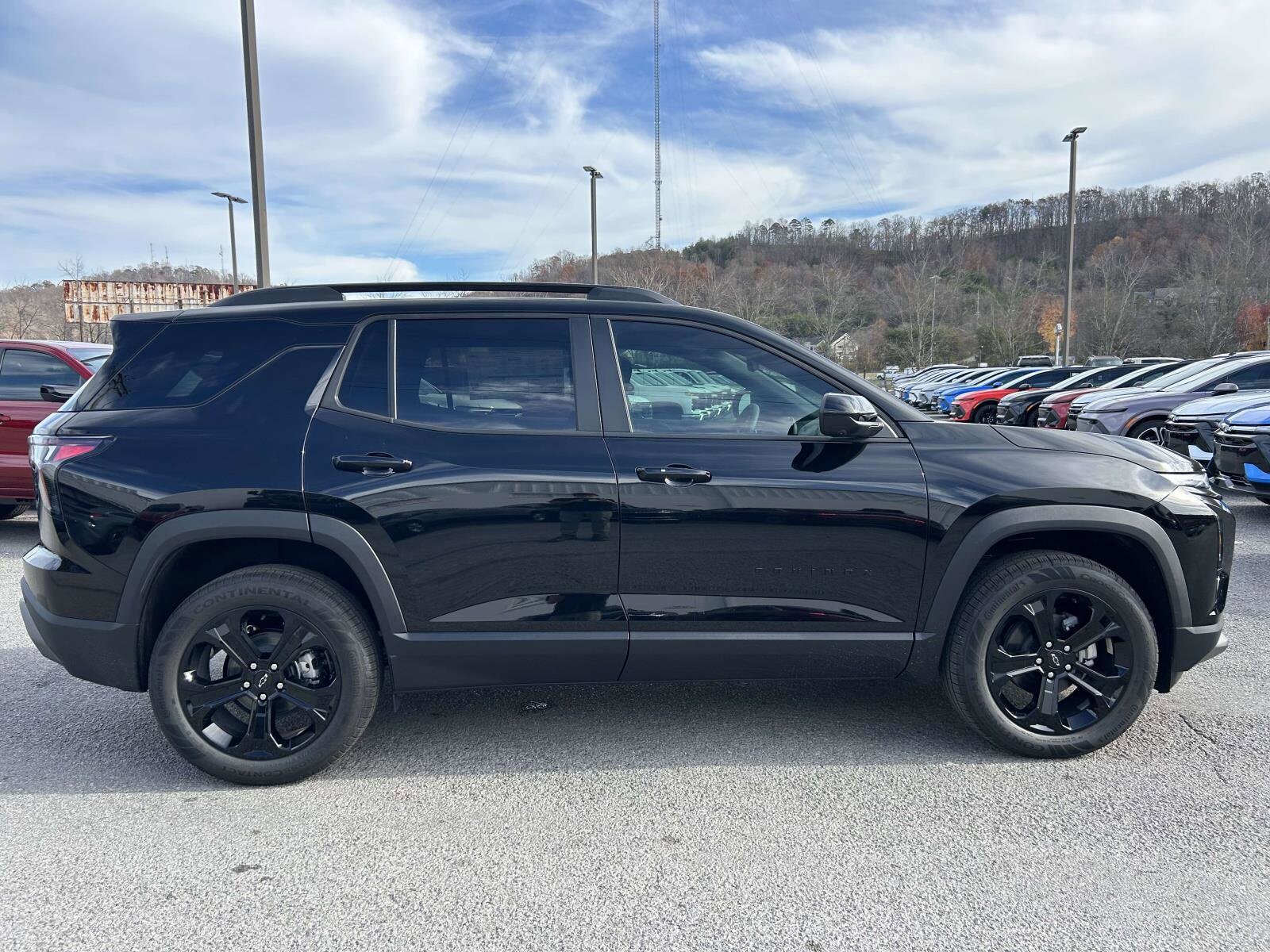2026 Chevrolet Equinox LT photo 2
