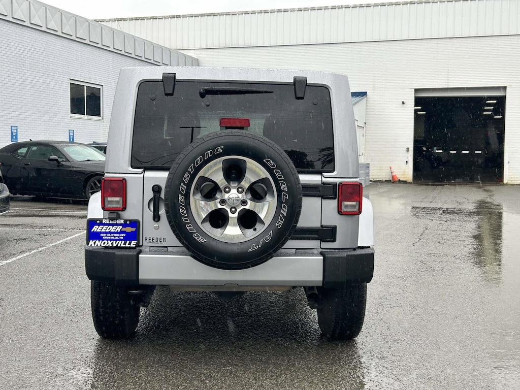 Used 2017 Jeep Wrangler Unlimited Sahara SUV