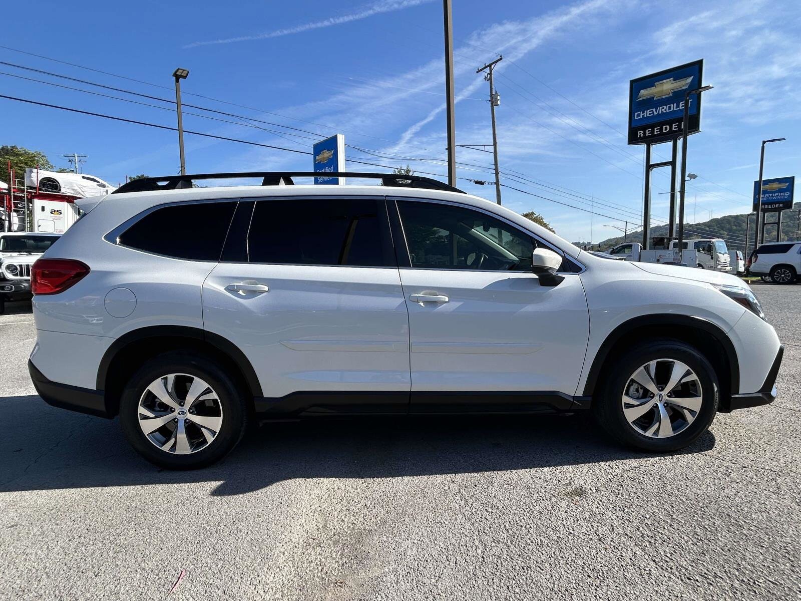 2024 Subaru Ascent Premium photo 2