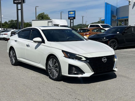 2023 Nissan Altima 2.5 SL Sedan