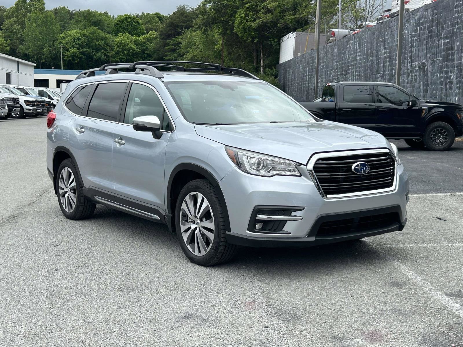 2022 Subaru Ascent Touring's photo