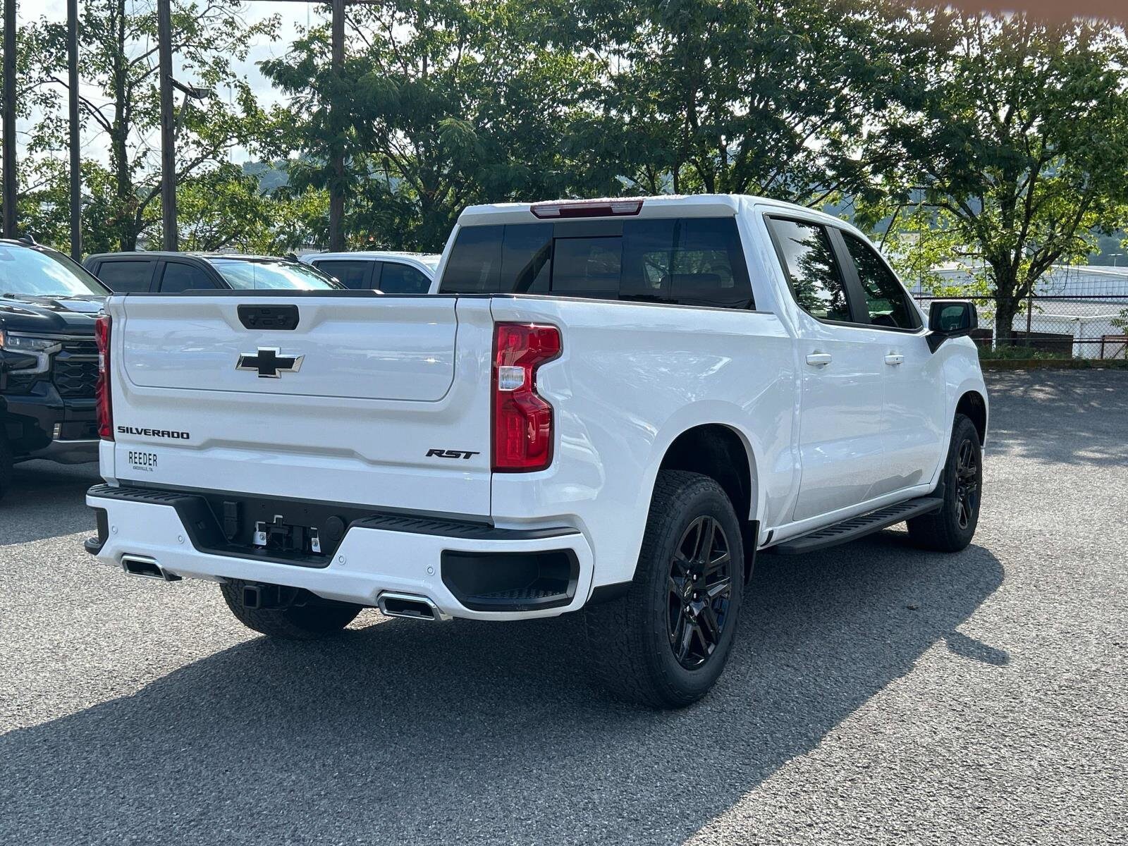 2026 Chevrolet Silverado 1500 RST photo 2