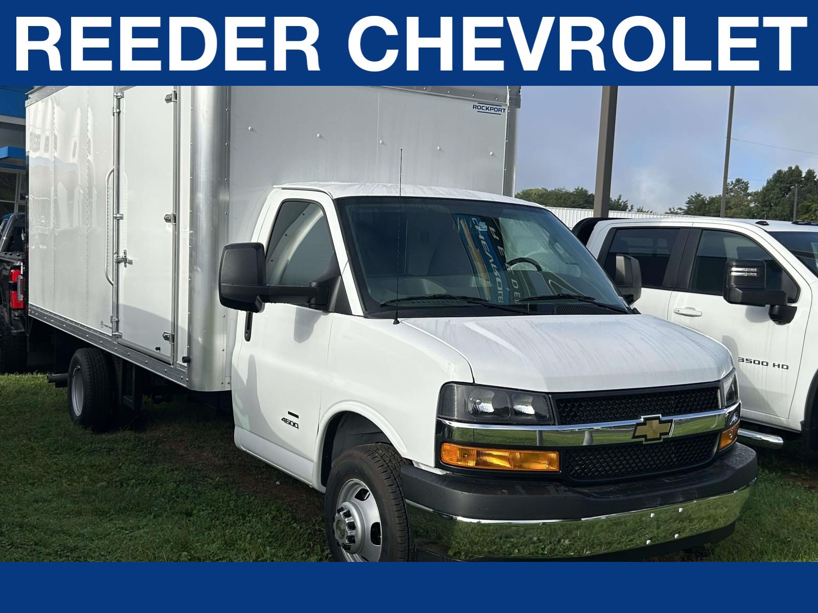 New 2026 Chevrolet Express Cutaway 4500 2WT